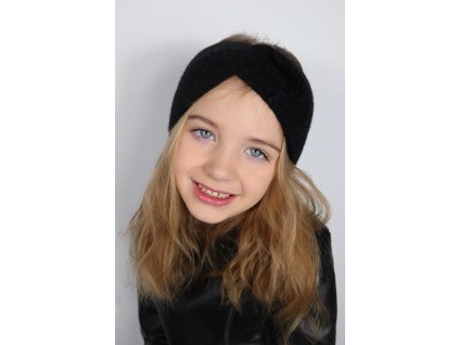 Čelenka pletená čierna